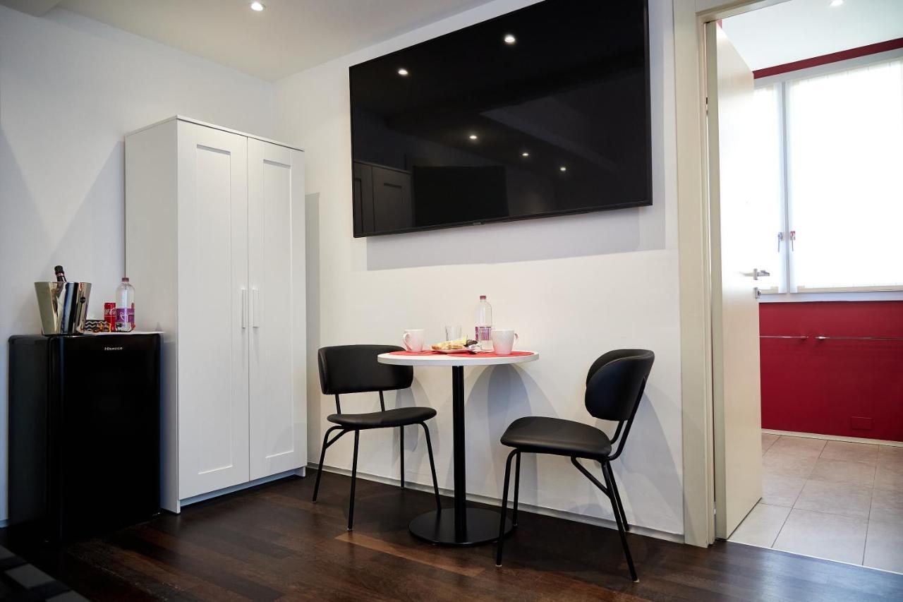 Suite In Town Bologna Bagian luar foto