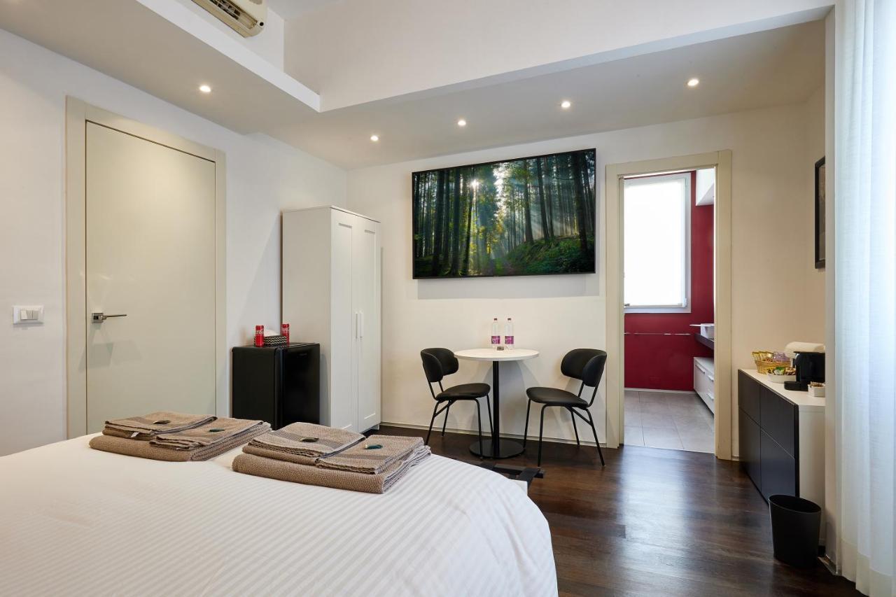 Suite In Town Bologna Bagian luar foto